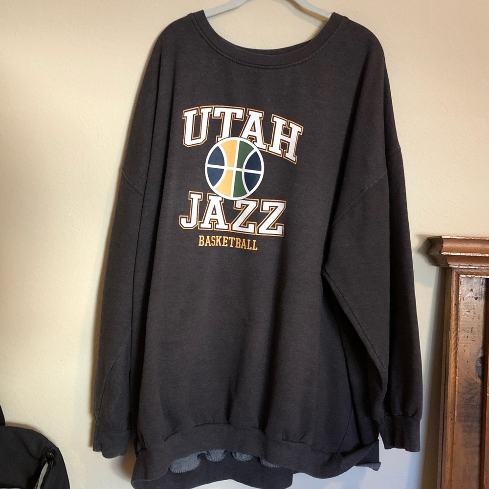 NBA crewneck